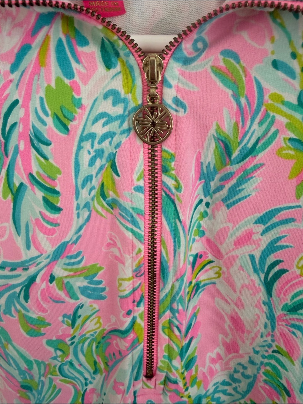 Lilly Pulitzer Skipper Popover sweatshirt  "Unicorn of the Sea" Sz M - Picture 3 of 8